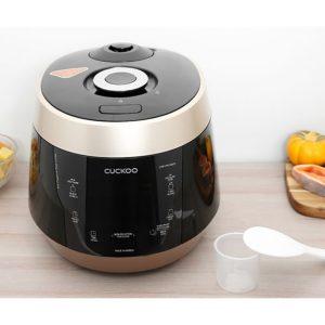 Nồi cơm áp suất Cuckoo 1.8 lít CRP-PK1000S/BKCGVNCV - góc nhìn 2