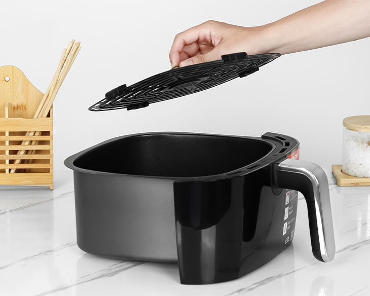 Nồi chiên không dầu Sharp KF-AF68EPV-BK 6.8 lít giá tốt Nồi chiên không dầu Sharp KF-AF68EPV-BK 6.8 lít giá tốt - góc nhìn 4