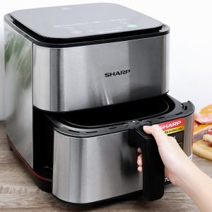 Nồi chiên không dầu Sharp KF-AF70EV-ST 7 lít giá tốt - góc nhìn 3