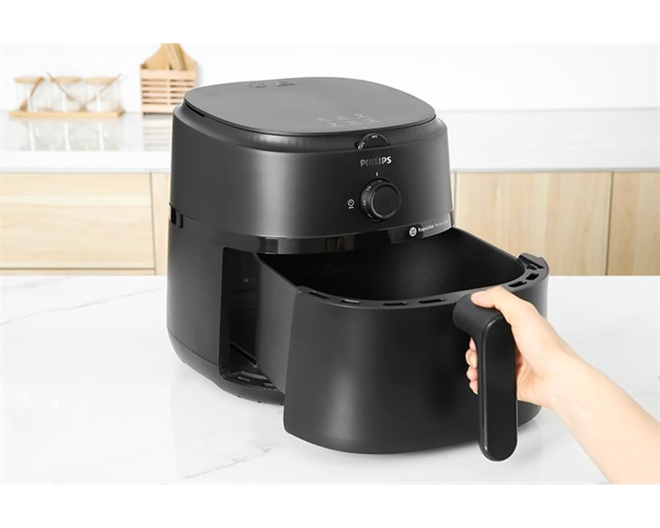 Nồi chiên không dầu Philips NA130/00 6.2 lít giá tốt Nồi chiên không dầu Philips NA130/00 6.2 lít giá tốt - góc nhìn 5