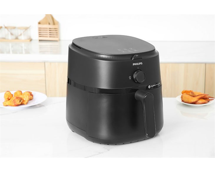 Nồi chiên không dầu Philips NA130/00 6.2 lít giá tốt Nồi chiên không dầu Philips NA130/00 6.2 lít giá tốt - góc nhìn 2