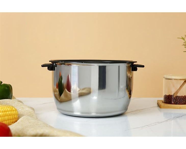 Nồi cơm áp suất cao tần Cuckoo 1.8 lít CRP-HUS1000F giá rẻ Nồi cơm áp suất cao tần Cuckoo 1.8 lít CRP-HUS1000F giá rẻ - góc nhìn 4