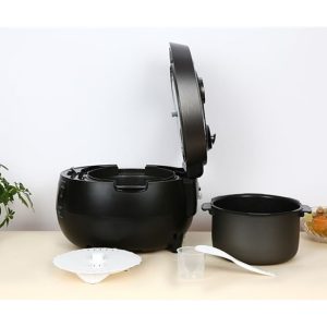 Nồi cơm áp suất Cuckoo 1.8 lít CRP-RT1008F/BKTSVNCV - góc nhìn 3