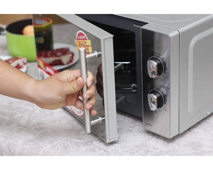 Lò vi sóng Sharp R-G227VN-M 20 lít chính hãng, giá tốt Lò vi sóng Sharp R-G227VN-M 20 lít chính hãng, giá tốt - góc nhìn 5