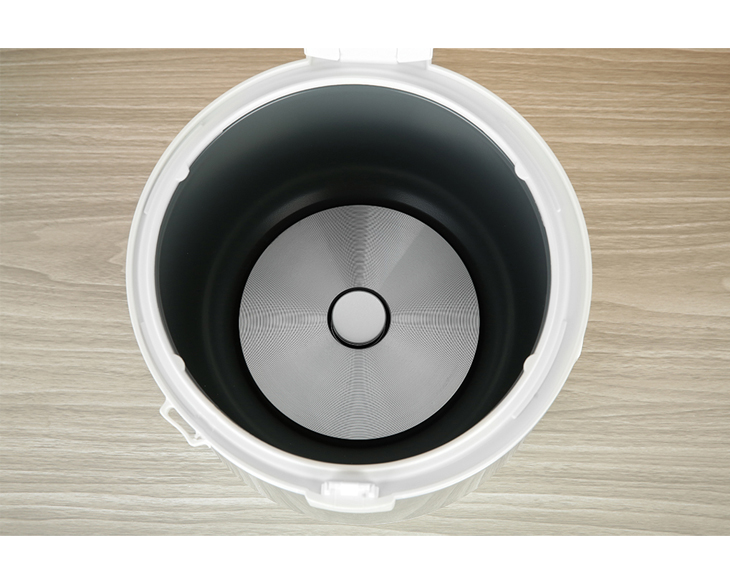 Nồi cơm nắp gài Panasonic 1 lít SR-MVN10LRAX giá tốt Nồi cơm nắp gài Panasonic 1 lít SR-MVN10LRAX giá tốt - góc nhìn 3