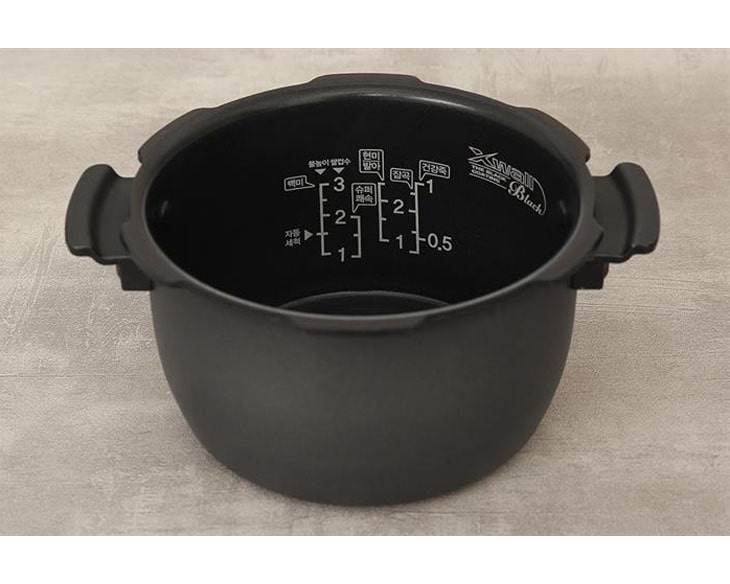 Nồi cơm điện tử áp suất Cuckoo 0.54 lít CRP-T0310FGW Nồi cơm điện tử áp suất Cuckoo 0.54 lít CRP-T0310FGW - góc nhìn 4